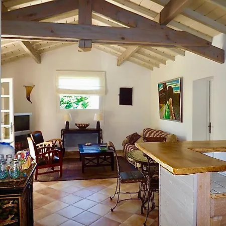 Mendiondo Villa *